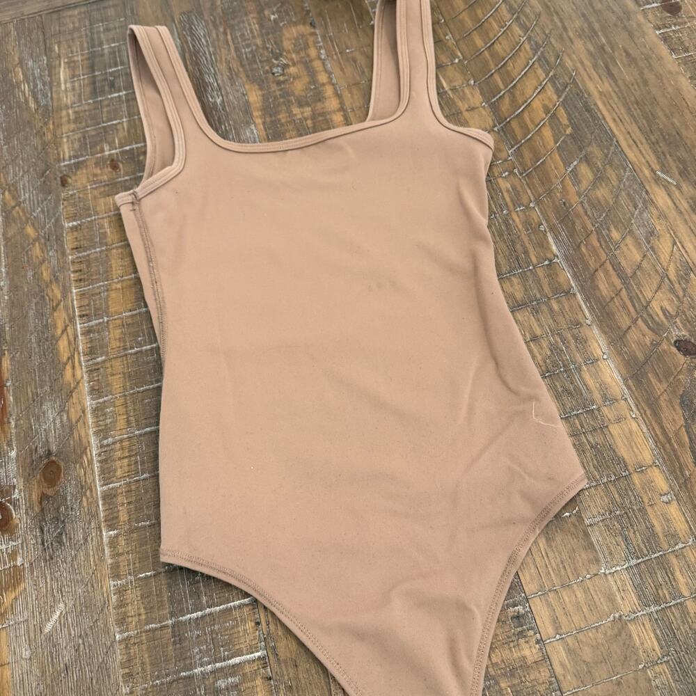 Abercrombie tan bodysuit seamless - Picture 2 of 8